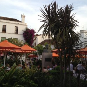 Los Naranjos Square (Plaza de los Naranjos)